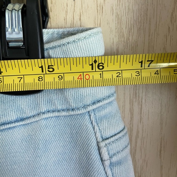 PAIGE Leenah Jeans High Rise Wide Leg Broadway Distressed Light Wash Size 32 - Picture 6 of 11